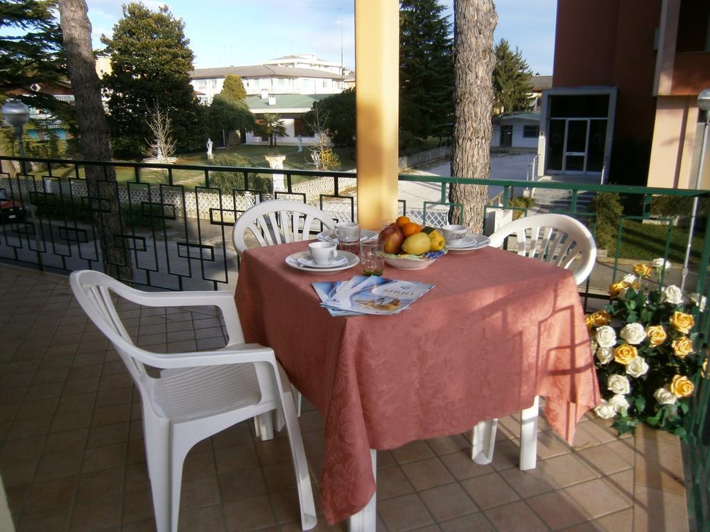 Luca Villa Bibione Bagian luar foto